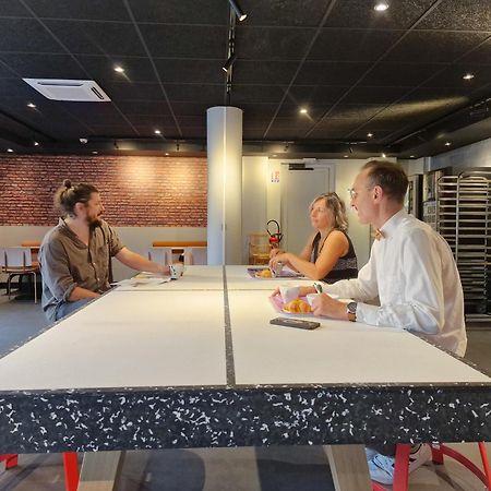 马尔克昂巴勒勒里尔宜必思快捷酒店 马尔康巴勒尔 外观 照片